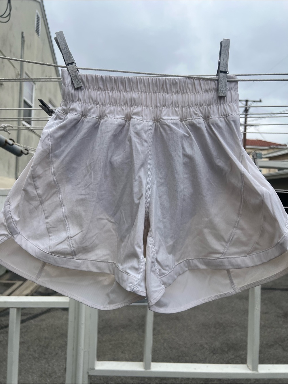 Lululemon Running Shorts - White Size 2